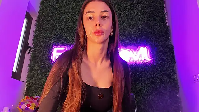 realhotfallingdevil online show from March 25, 5:40 am