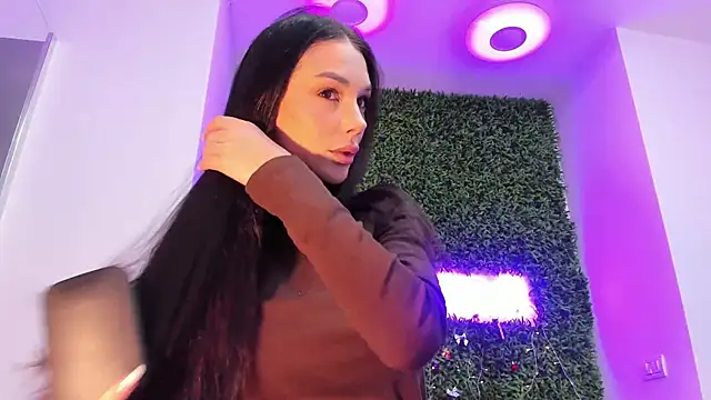 realhotfallingdevil online show from January 11, 6:20 am