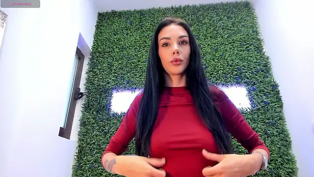 Snapshot of realhotfallingdevil chatting on September 9, 10:57 am realhotfallingdevil online show from September 9, 10:57 am