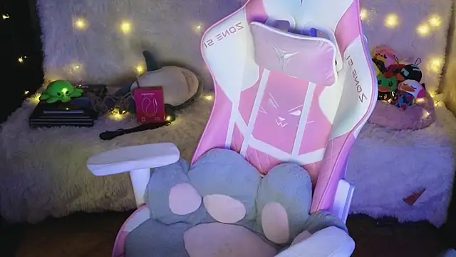 Ginger Stay online show from February 26, 7:03 pm