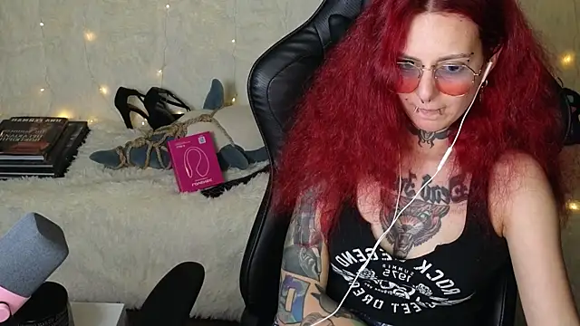 Snapshot of Ginger_Stay chatting on September 21, 8:58 pm Ginger Stay online show from September 21, 8:58 pm