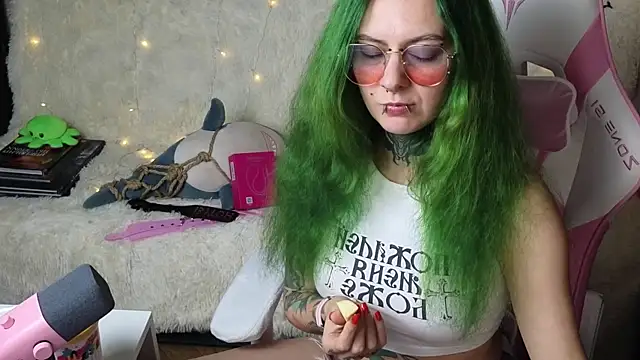 Ginger Stay online show from January 8, 11:33 pm