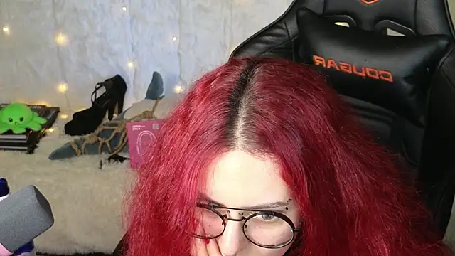 Snapshot of Ginger_Stay chatting on October 18, 11:34 am Ginger Stay online show from October 18, 11:34 am