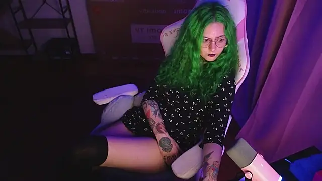 Ginger Stay online show from May 25, 7:01 pm
