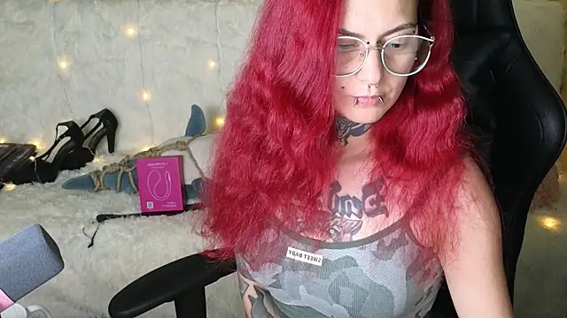 Snapshot of Ginger_Stay chatting on October 11, 9:16 pm Ginger Stay online show from October 11, 9:16 pm