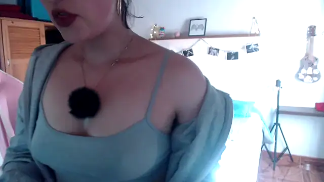 venus 666 online show from February 18, 9:00 pm