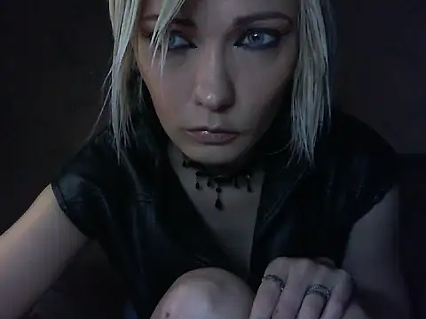 WildMissNiks online show from July 28, 6:54 am