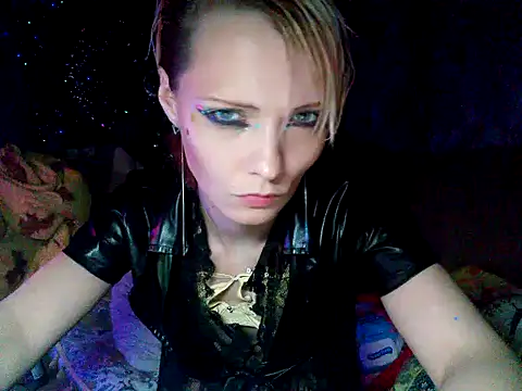 WildMissNiks online show from December 29, 11:07 am