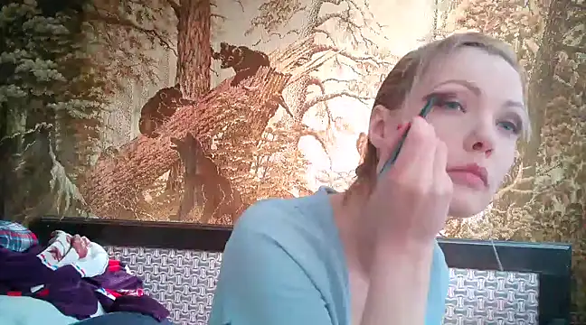 WildMissNiks online show from February 21, 7:45 am