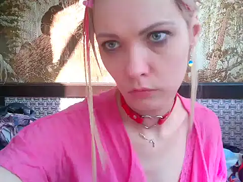 WildMissNiks online show from February 24, 7:22 am