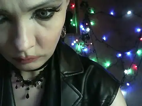 WildMissNiks online show from February 28, 10:48 am