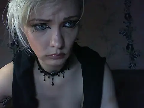 WildMissNiks online show from July 22, 7:54 am