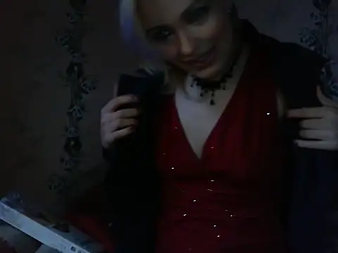 WildMissNiks online show from March 23, 6:24 am