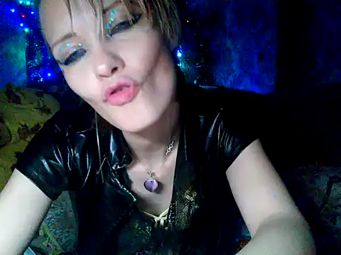 WildMissNiks online show from December 28, 2:21 pm