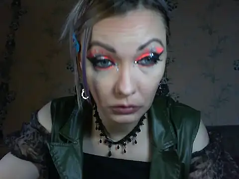 WildMissNiks online show from March 25, 8:25 am