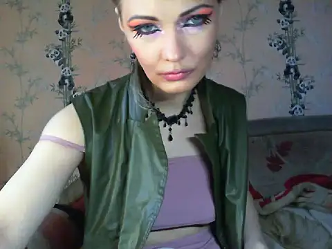 WildMissNiks online show from March 26, 7:28 am