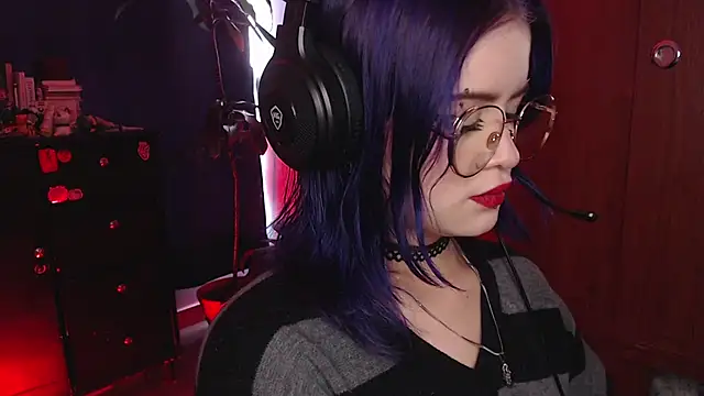 Snapshot of Raventh_ chatting on November 18, 12:30 pm Raventh online show from November 18, 12:30 pm