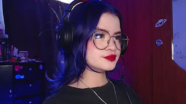 Snapshot of Raventh_ chatting on November 8, 11:58 am Raventh online show from November 8, 11:58 am