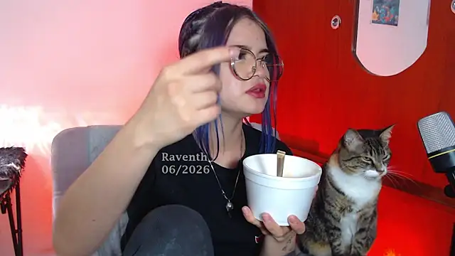 Snapshot of Raventh_ chatting on June 4, 3:22 am Raventh online show from June 4, 3:22 am