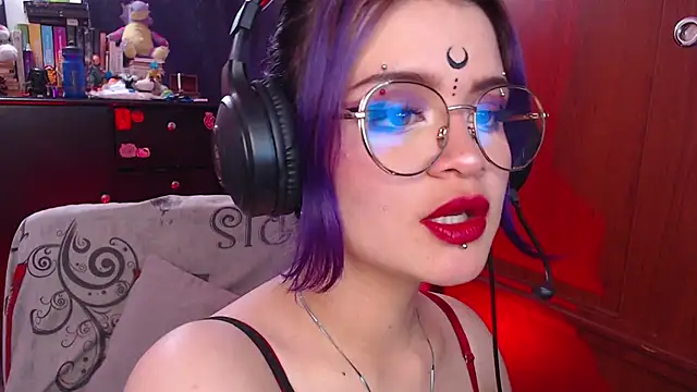 Snapshot of Raventh_ chatting on October 28, 2:27 pm Raventh online show from October 28, 2:27 pm