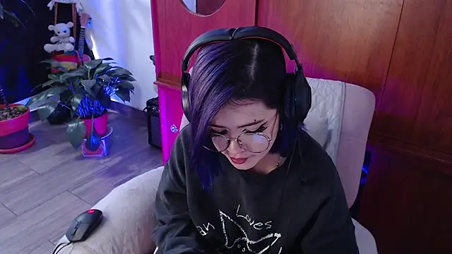 Raventh  online show from February 25, 12:27 pm