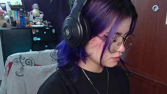 Snapshot of Raventh_ chatting on October 27, 11:55 am Raventh online show from October 27, 11:55 am