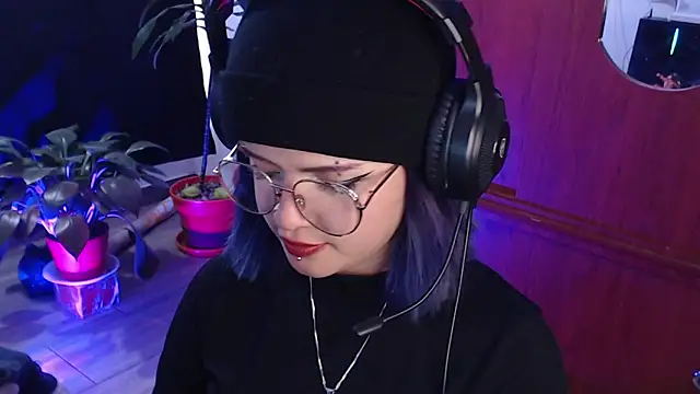 Raventh  online show from February 8, 10:40 pm