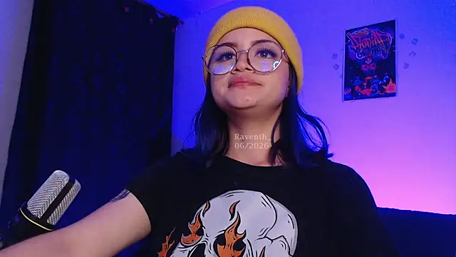 Snapshot of Raventh_ chatting on June 23, 3:04 am Raventh online show from June 23, 3:04 am