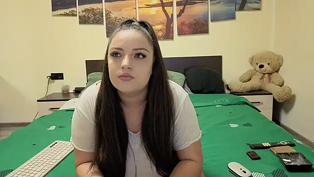 adelline online show from April 6, 8:54 pm