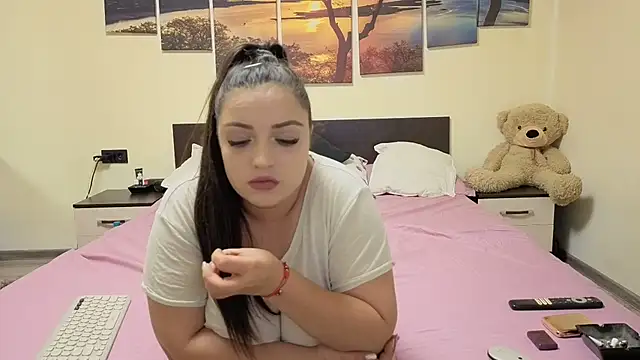 adelline online show from March 7, 9:53 pm