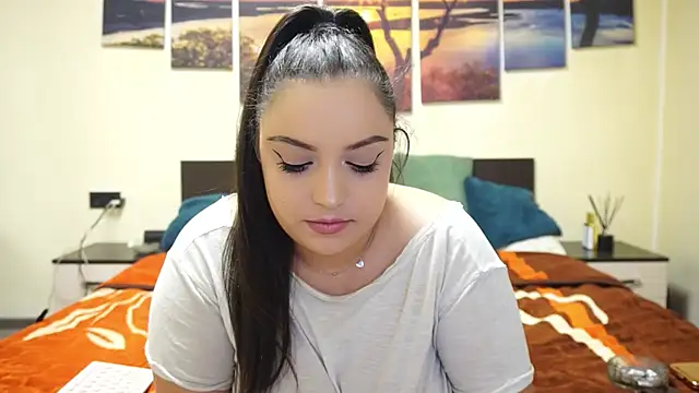 Snapshot of adelline chatting on March 18, 1:13 am adelline online show from March 18, 1:13 am