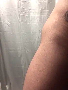 69RIPsta69 online show from October 28, 7:24 pm