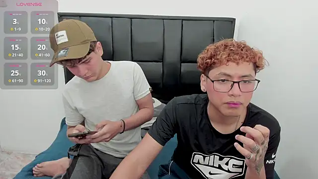 Snapshot of javieryalejandro chatting on September 28, 9:22 pm javieryalejandro online show from September 28, 9:22 pm