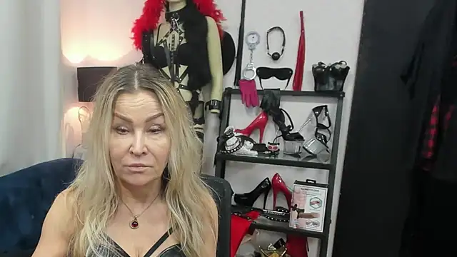 crystaLUX online show from February 18, 5:27 am