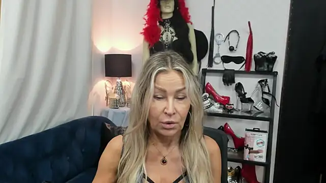 crystaLUX online show from September 26, 4:30 am