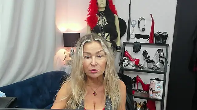 crystaLUX online show from October 16, 4:32 am