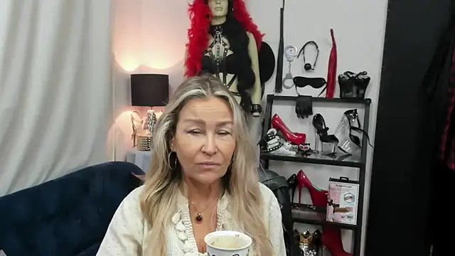 crystaLUX online show from September 24, 4:08 am