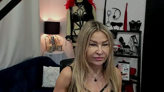crystaLUX online show from February 13, 5:37 am