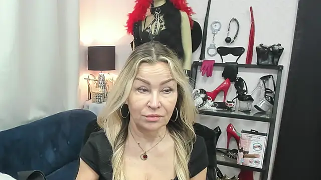 crystaLUX online show from March 31, 4:25 am