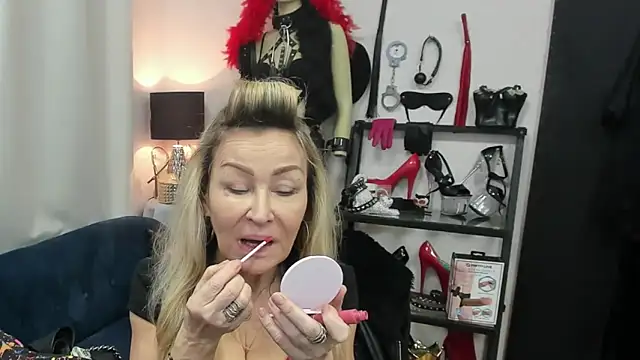 crystaLUX online show from March 23, 5:18 am