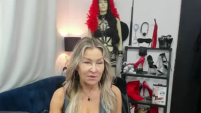 crystaLUX online show from October 29, 5:06 am