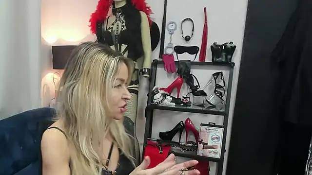 crystaLUX online show from February 19, 5:26 am