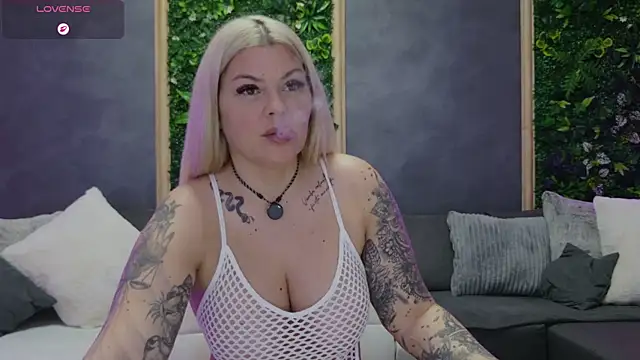 Raven Luna online show from July 13, 4:23 am