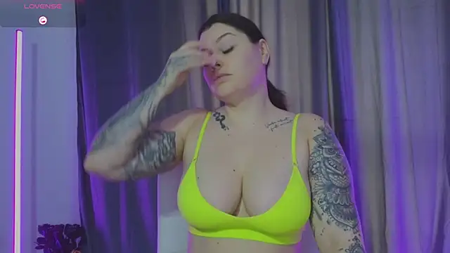 Raven Luna online show from March 11, 7:24 am