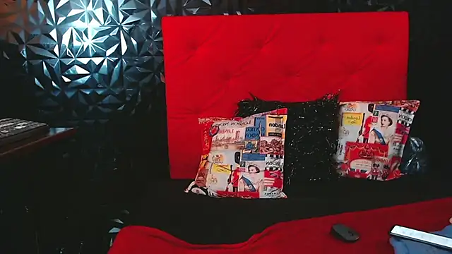Snapshot of PINK__LOLA1 chatting on March 19, 5:52 am PINK LOLA1 online show from March 19, 5:52 am