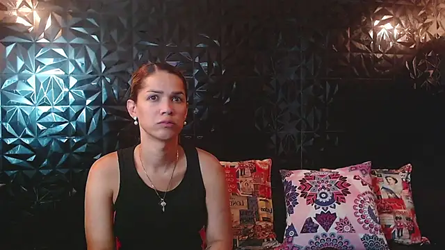 PINK  LOLA1 online show from April 14, 8:25 pm