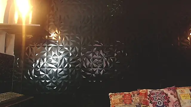 PINK  LOLA1 online show from November 11, 12:05 am