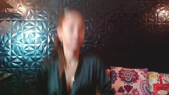 PINK  LOLA1 online show from March 7, 10:37 pm