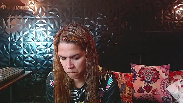 PINK  LOLA1 online show from June 22, 11:35 pm
