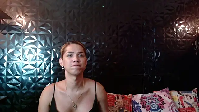 PINK  LOLA1 online show from June 11, 8:50 pm